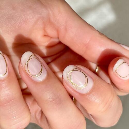 “Seis sugestões de unhas deslumbrantes para noivas arrasarem no grande dia!”