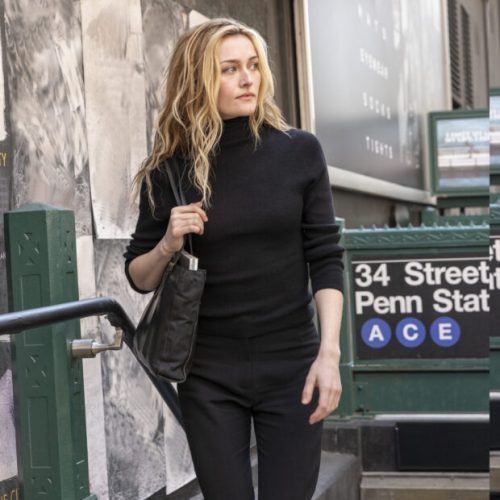 Entrevista com a figurinista da série sobre John F. Kennedy e Carolyn Bessette revela os bastidores da produção