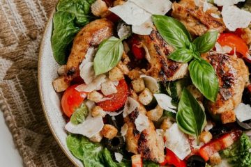 7 alimentos que auxiliam durante a menopausa.