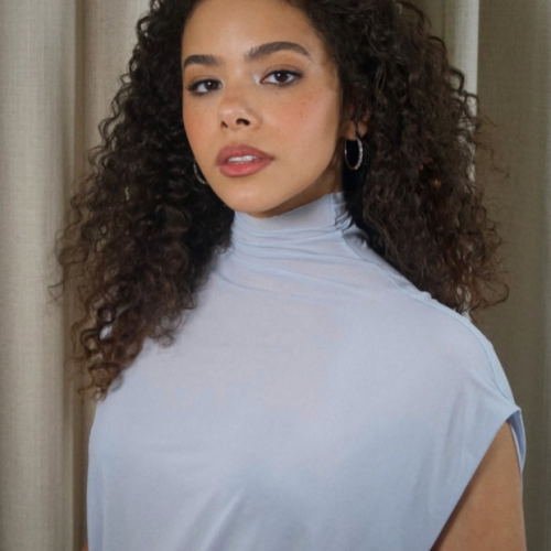 Transformação completa: conheça 5 salões em São Paulo especializados em cabelos cacheados