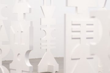 Rubem Valentim no MAM Rio: exposição explora cidades que marcaram a vida do artista