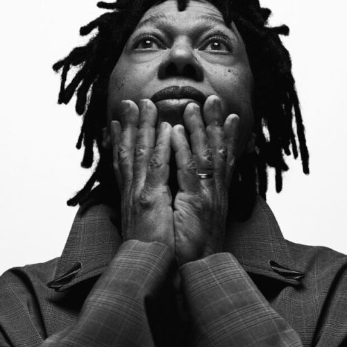 Djavan reflete sobre sua trajetória e legado em preparação para a turnê comemorativa de cinco décadas na música