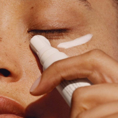 Revitalize seu olhar: 8 opções de produtos com retinol para a região dos olhos