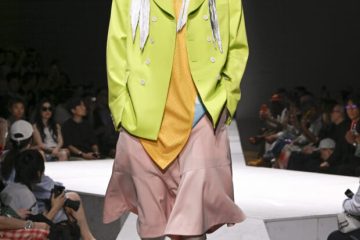 Moda à Frente: Comme des Garçons Homme Plus Apresenta Sua Coleção de Verão 2027