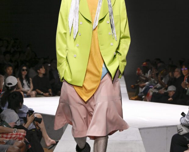 Moda à Frente: Comme des Garçons Homme Plus Apresenta Sua Coleção de Verão 2027