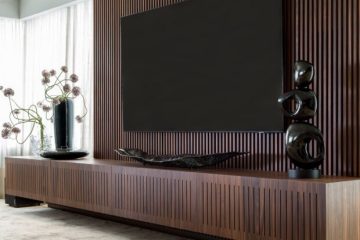 8 ideias criativas de painéis para TVs que vão transformar sua sala