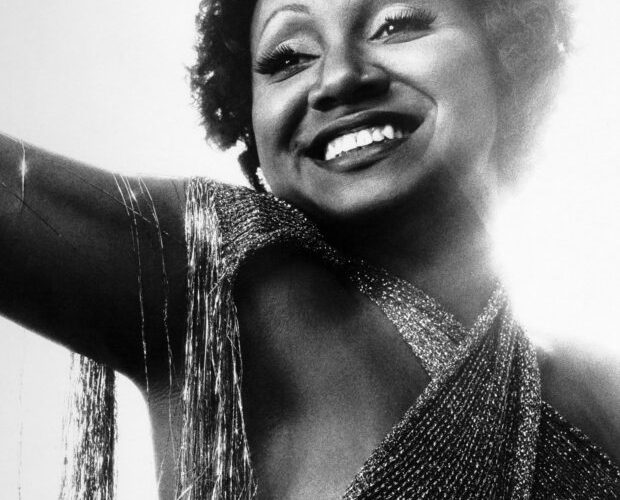 Alcione em Foco: A Exposição que Celebra a Jornada da Diva Brasileira