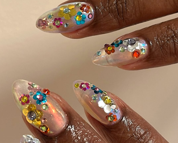 9 tendências de unhas decoradas que prometem dominar a temporada