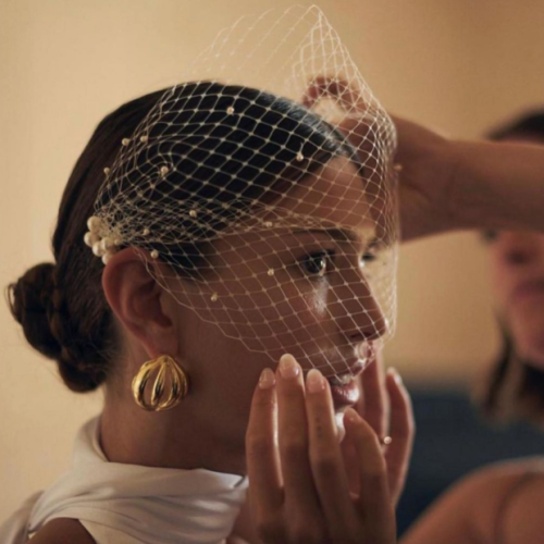 10 Ideias de Penteados para Arrasar no Seu Casamento Civil